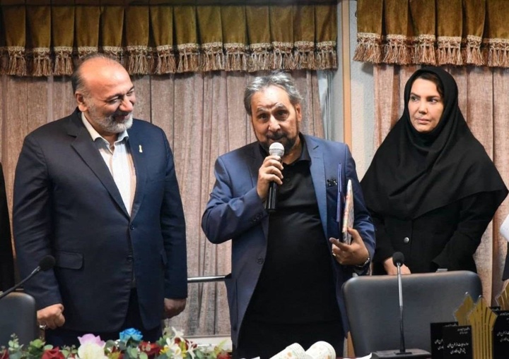 تقدیر از عضو هیات مدیره خانه تئاتر/ مجید قناد: انتخاب بهعنوان استاد برتر مسئولیت مرا سنگینتر کرد تقدیر از عضو هیات مدیره خانه تئاتر/ مجید قناد: انتخاب بهعنوان استاد برتر مسئولیت مرا سنگینتر کرد