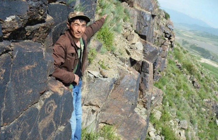 باستانشناسان ردپای چهار هزار سال تاریخ را در آسیای مرکزی یافتند/ «نام من آبا است»؛ پیامی تاریخی که از دل صخرههای قزاقستان بیرون آمد باستانشناسان ردپای چهار هزار سال تاریخ را در آسیای مرکزی یافتند/ «نام من آبا است»؛ پیامی تاریخی که از دل صخرههای قزاقستان بیرون آمد