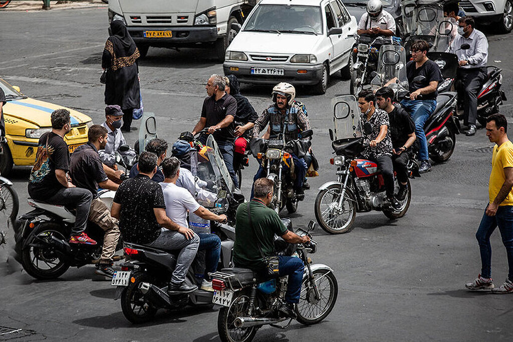 سود خصوصی، هزینه عمومی؛ خلا قانونی در حوادث پیکهای موتوری/ یک حقوقدان: تا وقتی شرکتها خسارت ندهند، تخلفات پیکهای موتوری ادامه دارد سود خصوصی، هزینه عمومی؛ خلا قانونی در حوادث پیکهای موتوری/ یک حقوقدان: تا وقتی شرکتها خسارت ندهند، تخلفات پیکهای موتوری ادامه دارد
