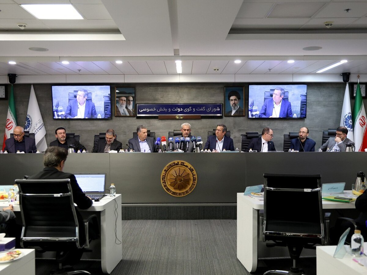 مدنیزاده: روش فعلی قیمتگذاری دارو پاسخگو نیست | همتی: محدودیت بانکی صادرکنندگان عراق رفع میشود مدنیزاده: روش فعلی قیمتگذاری دارو پاسخگو نیست | همتی: محدودیت بانکی صادرکنندگان عراق رفع میشود