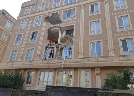 وقوع حادثه وحشتناک در تهران / جرثقیل ساختمانی سقوط کرد