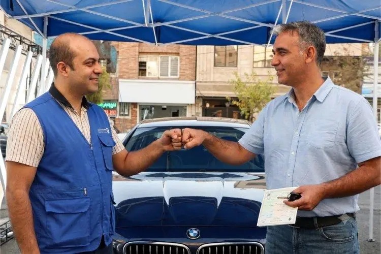 چرا فروشندگان حرفهای هم از کارشناسی خودرو در محل استفاده میکنند؟ چرا فروشندگان حرفهای هم از کارشناسی خودرو در محل استفاده میکنند؟