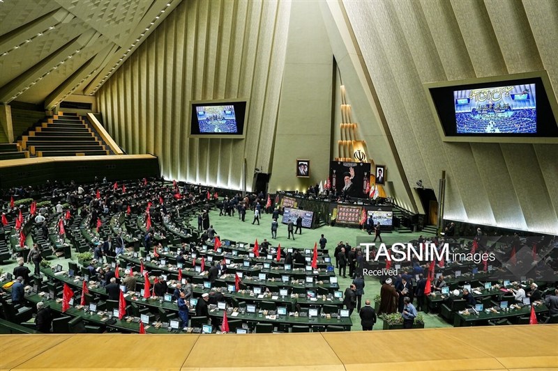 هشدار فراکسیون کارگری: پرداخت مستقیم، جایگزین حذف واسطهها نیست هشدار فراکسیون کارگری: پرداخت مستقیم، جایگزین حذف واسطهها نیست