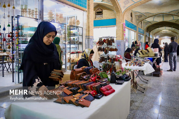 پیش بینی ۱۲ همت تسهیلات برای صنایعدستی و بومگردی پیش بینی ۱۲ همت تسهیلات برای صنایعدستی و بومگردی