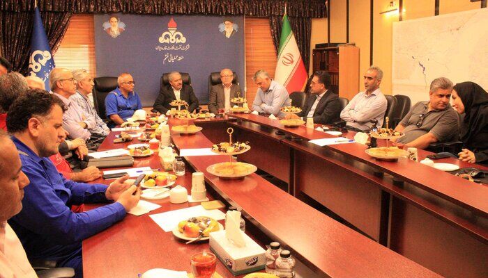 ۸۰ درصد آلودگی نفتی سواحل قشم مهار شد ۸۰ درصد آلودگی نفتی سواحل قشم مهار شد