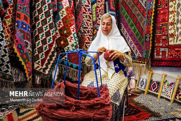 تصویب استمهال ۶ ماهه حق بیمه کارفرمایی کسبوکار گردشگری و صنایعدستی تصویب استمهال ۶ ماهه حق بیمه کارفرمایی کسبوکار گردشگری و صنایعدستی