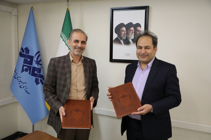 «ریز شبکه تخصصی کارگر» در ایرانصدا شکل میگیرد/ تفاهمنامه معاونت صدا و وزارت کار برای روایت فرهنگ کار و کارگری «ریز شبکه تخصصی کارگر» در ایرانصدا شکل میگیرد/ تفاهمنامه معاونت صدا و وزارت کار برای روایت فرهنگ کار و کارگری