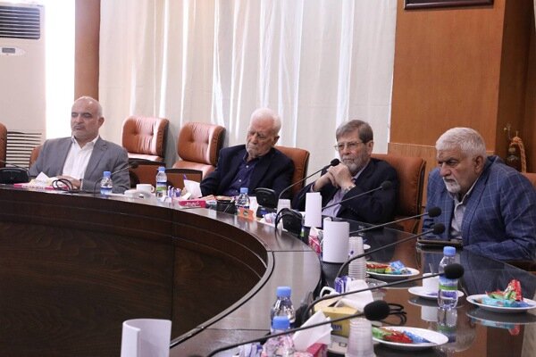 مرندی: سلامت عمومی تنها به «درمان» محدود نمیشود مرندی: سلامت عمومی تنها به «درمان» محدود نمیشود