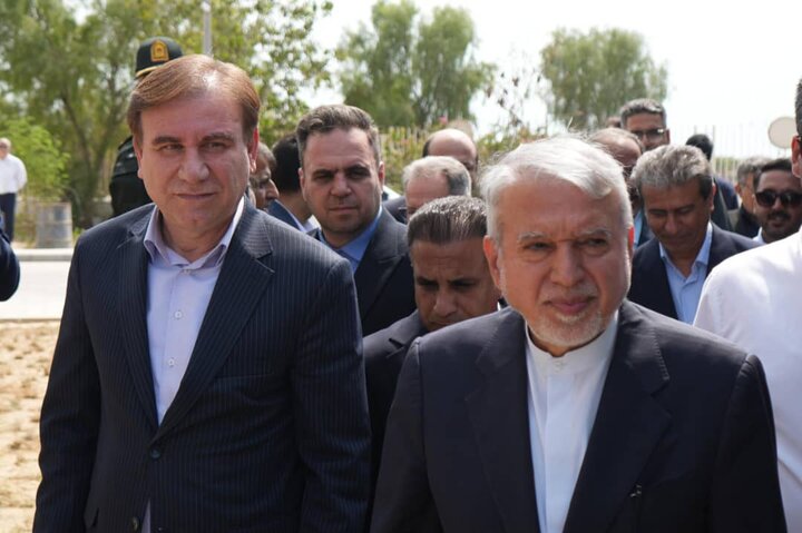 وزیر میراث فرهنگی وارد بوشهر شد وزیر میراث فرهنگی وارد بوشهر شد
